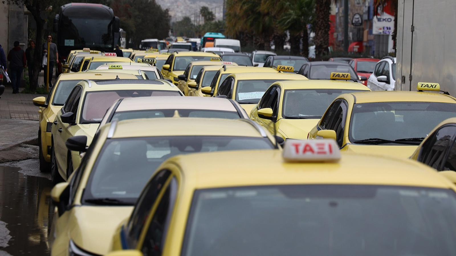 Η Ομοσπονδία έθεσε ζητήματα που συνδέονται άμεσα με την καθημερινότητα του επαγγελματία οδηγού.